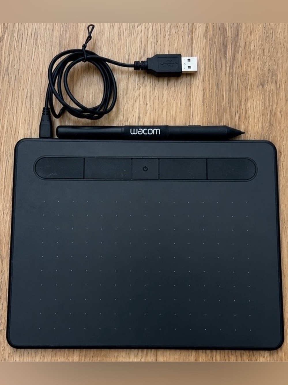 Wacom Intuos CTL-4100  Black Graphics Tablet with Pen and USB